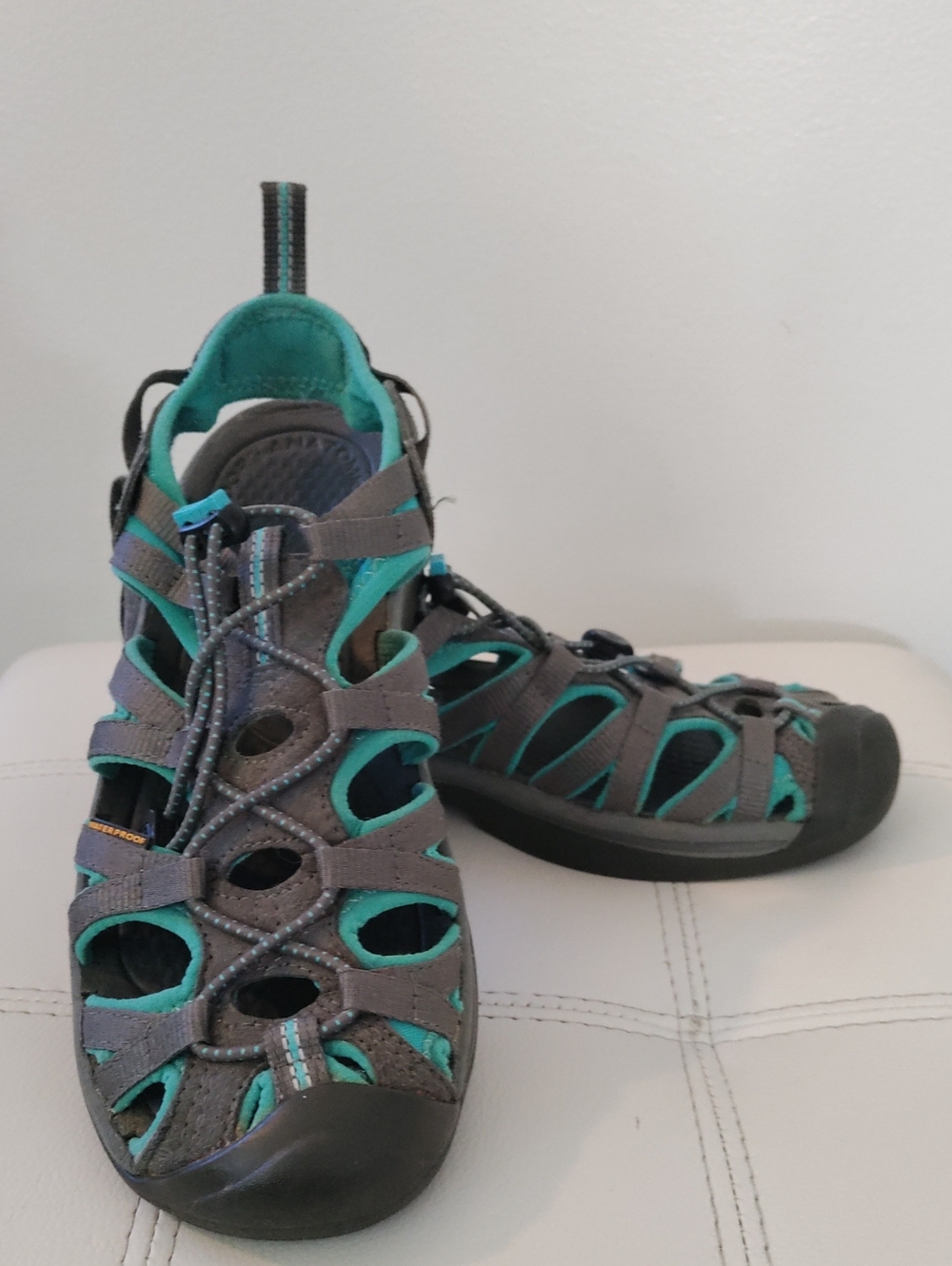 KEEN Women's Whisper Adventure Sandal Size 9M